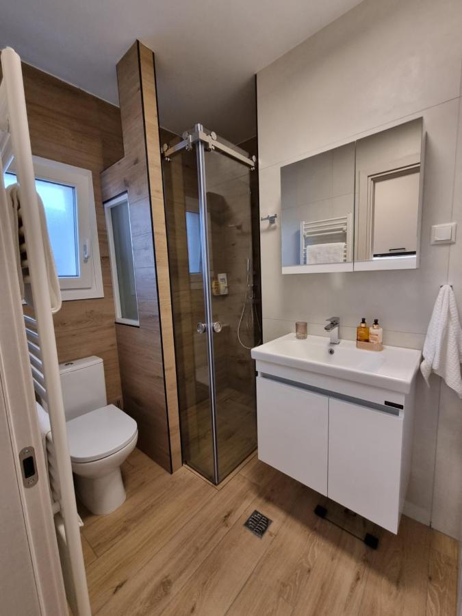 Larisa Hospitality I - Roof Top Apartment - With Free Parking Bagian luar foto