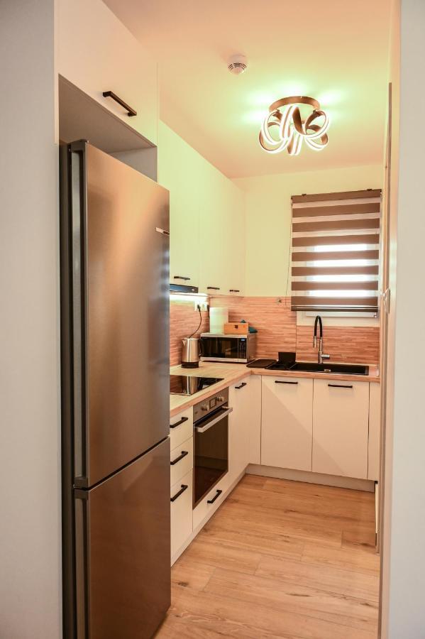 Larisa Hospitality I - Roof Top Apartment - With Free Parking Bagian luar foto